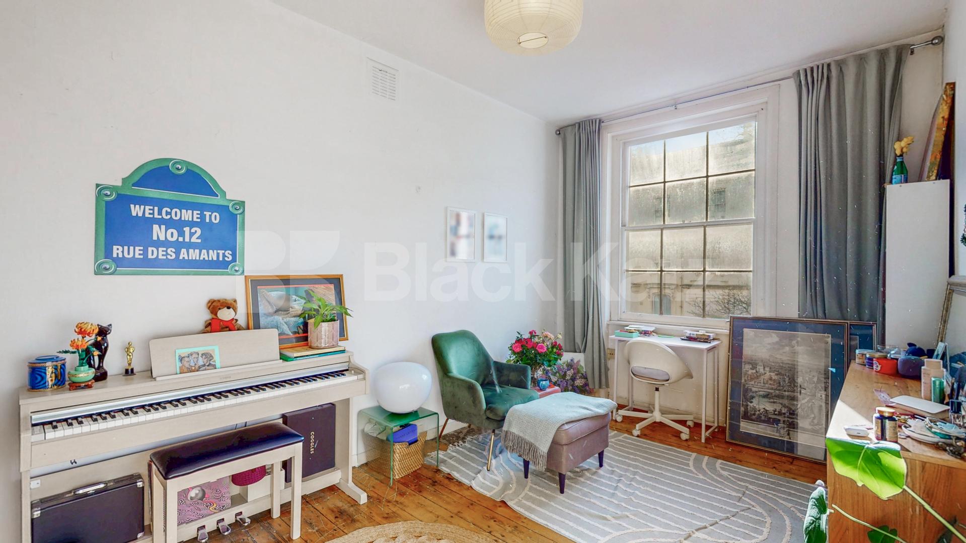 Luxury One Bedroom Residence Moments from Hyde Park  Gloucester Terrace, Paddington / Bayswater